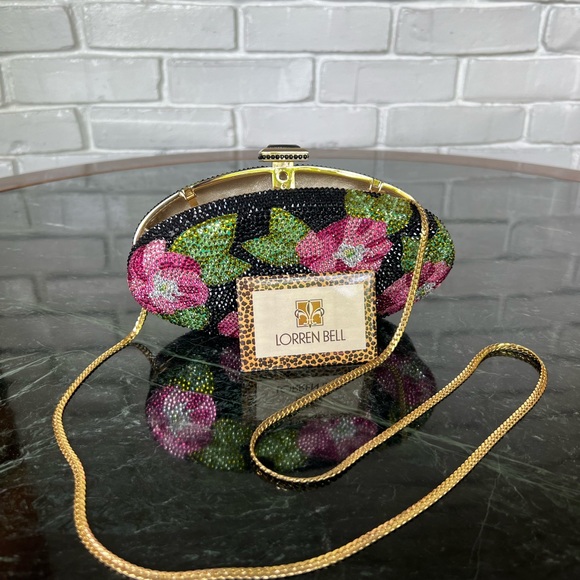 Loren Bell Swarovski EGG shaped crystal Floral purse - Picture 3 of 9